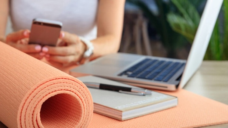 パーソナルトレーナー・フリーランス向けホームページ制作イメージ